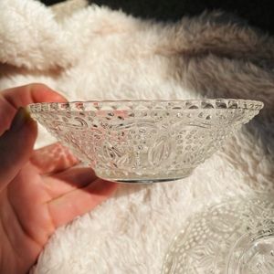 Glass textured dish 🤍